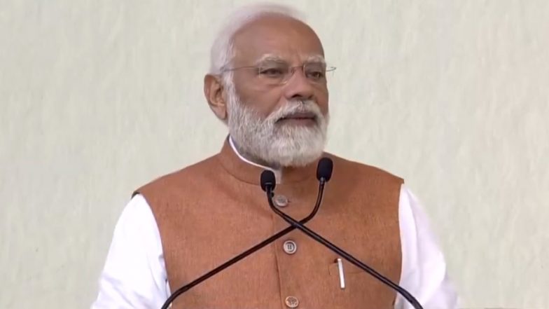 PM Narendra Modi Lays Foundation Stone of Two Additional Corridors of Delhi Metro's Phase 4 (Watch Video)