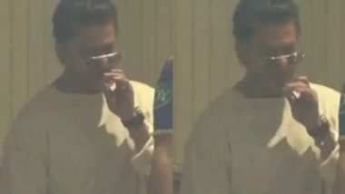 Shah Rukh Khan Caught Smoking in Stands During KKR vs SRH IPL 2024 Match at Eden Gardens, Video Goes Viral