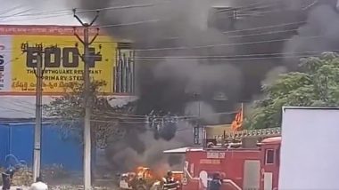 Sangareddy Fire: Massive Blaze Erupts in Closed Mechanic Shed in Telangana, No Casualty Reported (Watch Video)