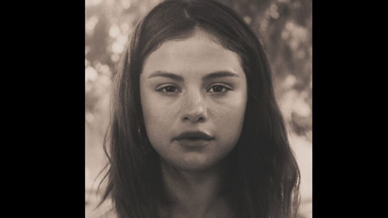 Selena Gomez Treats Fans With Makeup-Free ‘Real’ Photos on Insta