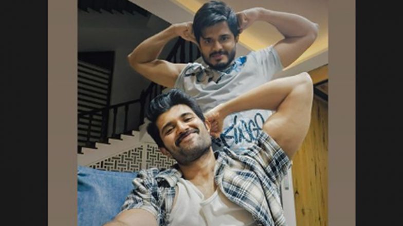 Vijay Deverakonda Shows Off Biceps in This Fit and Fab Birthday Post for His Brother Anand Deverakonda (View Pic)