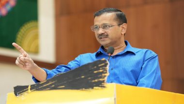 Excise Policy Case: After High Court Jolt to Arvind Kejriwal, ED Team Reaches Delhi CM’s Residence To Serve Him Summon (Watch Videos)