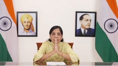 Sunita Kejriwal Says Arvind Kejriwal Will Do 'Big Expose' in Delhi Liquor 'Scam' on March 28 in Court (Watch Video)