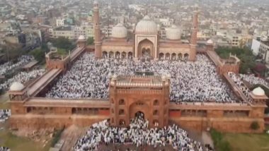 Eid-Ul-Fitr 2024: People Hug Each Other As They Celebrate After Offering Namaz at Delhi's Jama Masjid (Watch Videos)