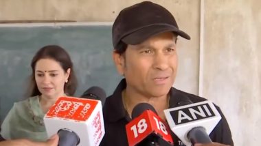 Sachin Tendulkar Inspires Young Footballers Alongside Wife Anjali at Yuwa Foundation in Ranchi (Watch Video)