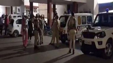 Jammu and Kashmir: Sub-Inspector Succumbs to Injuries Following Exchange of Fire With Gangsters in Kathua