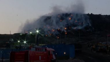 Ghazipur Landfill Fire: Efforts to Douse Raging Fire Underway, Residents Complain of Breathing Issues (Watch Videos)