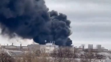 Russia Fire Videos: Explosions Heard As Blaze Erupts at Uralmash Military Company in Yekaterinburg