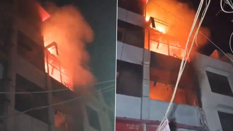 Delhi Fire: Massive Blaze Erupts at Four-Storey Building in Gandhi Nagar Market, Firefighting Operations Underway (Watch Video)