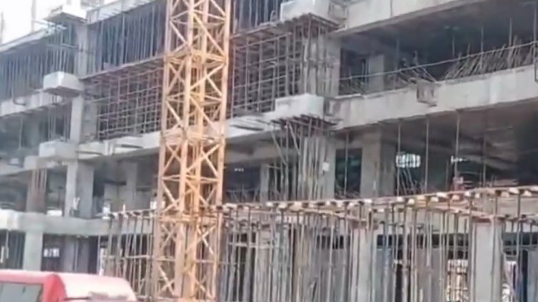 Odisha: Four Injured As Roof Collapses at Under-Construction Site in Puri Railway Station (Watch Video)