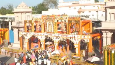 Ram Navami 2024: Devotees Flock to Ayodhya's Ram Temple in Large Numbers on Last Day of Chaitra Navami (See Pics and Videos)