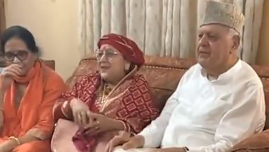 'Dhundo More Ram': Farooq Abdullah Sings Ram Bhajan Amid Chants of 'Jai Mata Di' (Watch Video)
