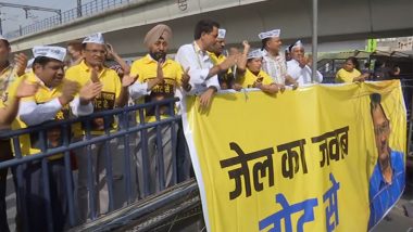 ‘Jail Ka Jawab Vote Se’: AAP Workers Stage Protest Against Arrest of Delhi CM Arvind Kejriwal (Watch Video)