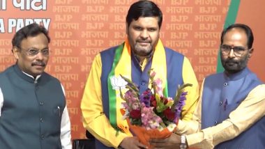 Gourav Vallabh Joins BJP: Former Congress Spokesperson Switches Sides, Joins Bharatiya Janata Party Ahead of Lok Sabha Elections (Watch Videos)