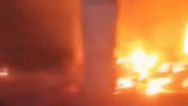 Ghaziabad Fire: Massive Blaze Erupts at Car Showroom in Uttar Pradesh’s Vaishali Area, No Casualties Reported (Watch Video)