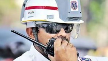 Lucknow Cops Get AC Helmets: Traffic Police Personnel Provided With AC Helmets, As Part of Trial Phase To Beat the Heat Under Scorching Sun