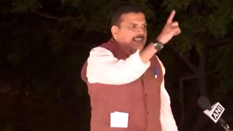 Sanjay Singh Walks Out of Jail to Rousing Welcome by AAP Supporters, Says 'Jashn Manane Ka Waqt Nahi Aya Hai, Sangharsh Ka Waqt Hai’ (Watch Video)