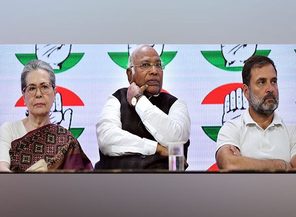 India News | Lok Sabha Elections: Congress to Release Manifesto on April 5; Hold Mega Rallies in Hyderabad, Jaipur