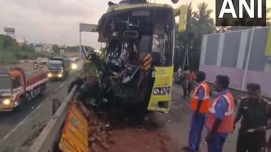 India News | Tamil Nadu: 2 Killed, over 10 Injured After Bus Collides with Lorry on Trichy-Chennai Highway