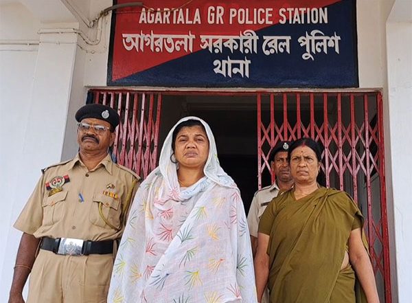 India News | Tripura Police, BSF Arrest One Woman for Cross-border Trafficking of Bangladeshis