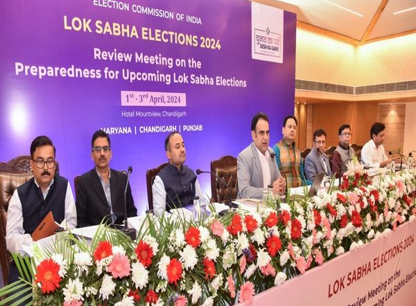 India News | Lok Sabha Elections: ECI Reviews Poll Preparedness in Punjab, Haryana, Chandigarh