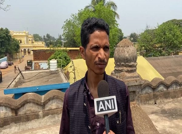 India News | LS Polls: Having Lost Three Family Members in Naxal Violence, Chhattisgarh Doctor Jumps into Electoral Politics