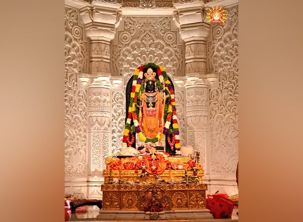 Chaitra Navratri 2024: Ram Lalla Idol To Wear Clothes Decorated With Gold Hand Block Prints (Watch Video)