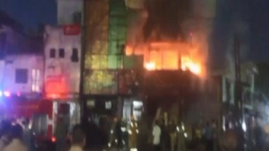 India News | UP: Fire Breaks out at Restaurant in Aligarh, One Injured