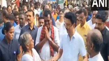 India News | Lok Sabha Polls: Tamil Nadu CM Stalin Campaigns at Vegetable Market in Theni