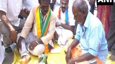 India News | LS Polls: Police Detain Fortune Tellers Who Used Caged Parrots to Predict Win for PMK Candidate in Tamil Nadu