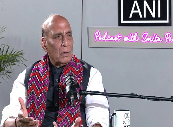 India News | 'Will Sweep Karnataka, Win Seats in Kerala, Tamil Nadu in Lok Sabha Polls': Rajnath Singh
