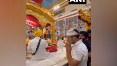 India News | Delhi: Rahul Gandhi Pays Obeisance at Gurdwara Rakab Ganj Sahib on Occasion of Baisakhi