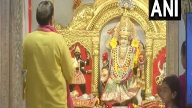 India News | Devotees Offer Prayers at Delhi's Jhandewalan Temple on Eighth Day of Navratri