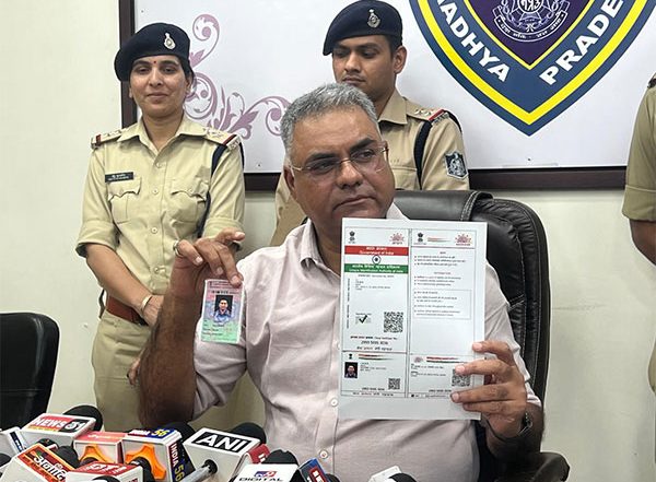 India News | Madhya Pradesh: Cyber Police Bust Nexus of Making Fake Voter ID Cards Ahead of LS Polls, Arrest One Person