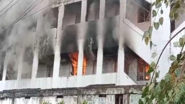 India News | Andhra Pradesh: Fire Breaks out at a Godown in Vijayawada