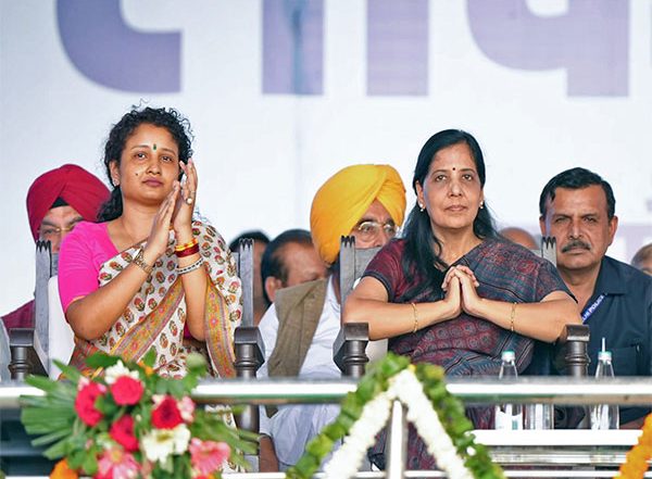 India News | Sunita Kejriwal to Participate in INDIA Bloc's Rally on April 21 in Jharkhand