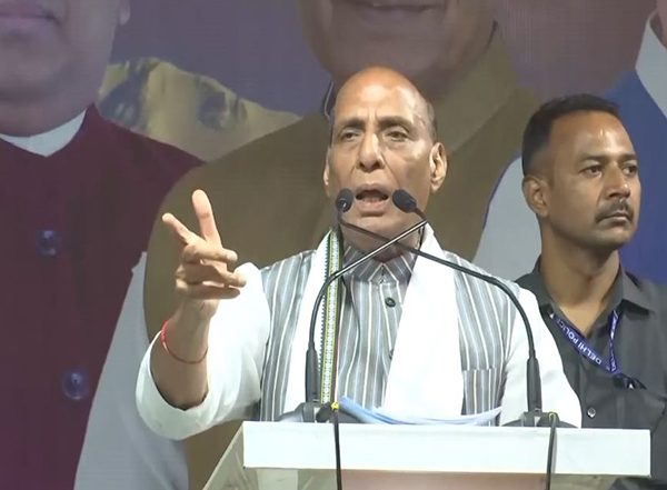India News | Government Under Which Women Are Not Safe Should Not Stay in Power: Rajnath Singh in Darjeeling