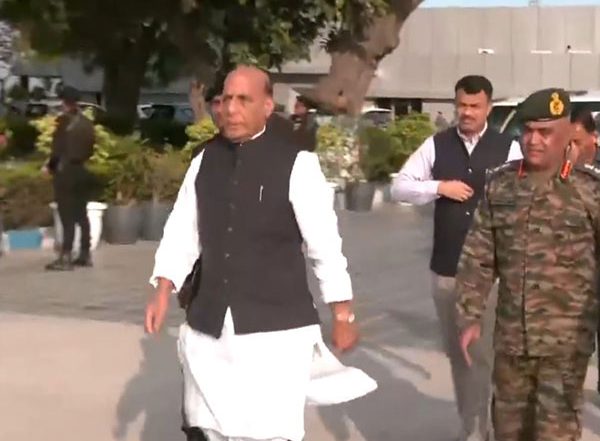 India News | Rajnath Singh Leaves for Siachen; to Interact with Armed Forces Today