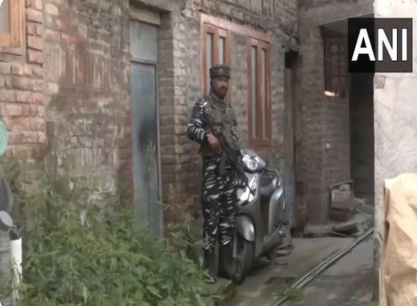 India News | NIA Raids 9 J-K Places Tied to Hybrid Terrorists, Overground Workers of Newly Formed Offshoots