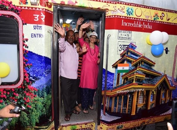 Business News | Inaugural Trip of Manaskhand Express Bharat Gaurav Tourist Train to Uttarakhand Starts from Pune on 22.04.2024