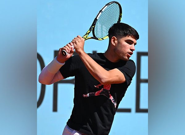 Sports News | Fighting with Jannik Sinner, Novak to Be World No. 1, Says Carlos Alcaraz Ahead of Madrid Open