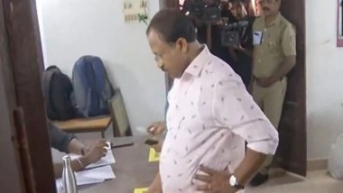 India News | Lok Sabha Elections: Union Minister V Muraleedharan Casts Vote in Thiruvananthapuram