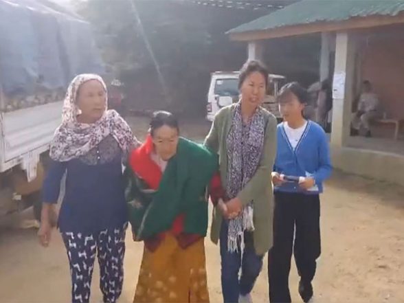 India News | Lok Sabha Polls Phase-2: 94-year-old Woman Walks to Polling Booth to Cast Vote in Manipur - Vimarsana News