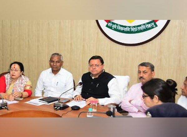 India News | Uttarakhand Forest Fire: CM Dhami Directs Officials to Contain Wildfire in State