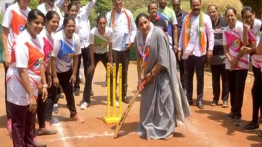 India News | Lok Sabha Elections: Sunetra Pawar Plays Cricket with Women Cricketers During Election Campaign in Pune
