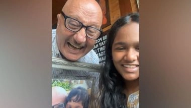 Entertainment News | Anupam Kher Shakes a Leg with Satish Kaushik's Daughter to 'Aati Kya Khandala,' Fans React