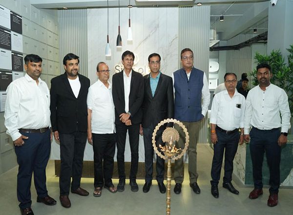 Business News | Simpolo Vitrified Strengthens Position in Maharashtra with Opening of Simpolo Gallery in Gondia