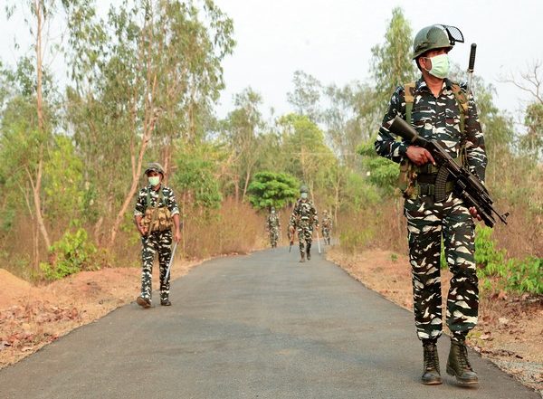 India News | Chhattisgarh: Gunfight Breaks out Between Naxals and Security Forces in Narayanpur District