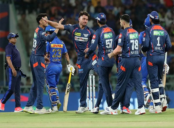 Sports News | IPL 2024: LSG Pacers' Powerplay Impact Floor MI, Help Lucknow Restrict Mumbai to 144/7