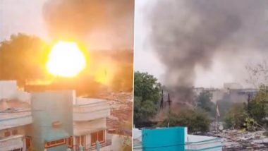 Kalyan Fire: Massive Blaze Erupts at a Solid Waste Management Plant in Maharashtra’s Thane (Watch Video)